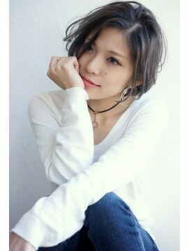 ルモア(RUMOR) Rumor×外国人ショートボブ「グレージュハイライトカラー」