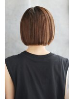 トランクイルバンカ(TRAN9UIL BANCA)&nbsp;20代30代40代　服を問わない春のミニボブ【近江八幡】