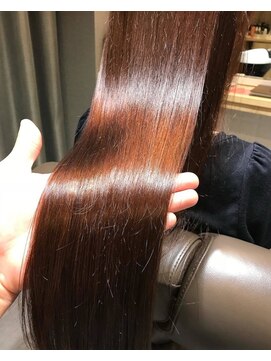 カミケンガレリア(kamiken. galleria) 潤いツヤ美髪カラーしっとり大人ストレート【カミケンガレリア】