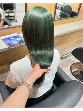 エイト 福岡天神店(EIGHT fukuoka) グリーンカラー