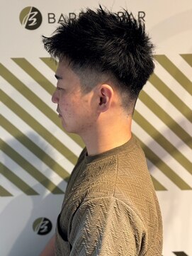 バーバーバー アカバネ(BARBER-BAR AKABANE) バーバーが作るアップバング爽やかショート ヘアカラー#4