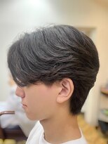 レボルトヘアー(R EVOLUT hair) 刈らない毛流れセンターパートフェザーパーマニュアンスパーマ