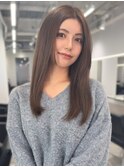 ミルクティーブラウン 透明感 センターパート ストレート