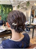 肩につく長さでできる柔らかまとめ髪◎