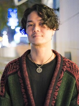 ビュートリアム 福岡(BEAUTRIUM) 自然乾燥で決まるクセ毛風ハンサムショート