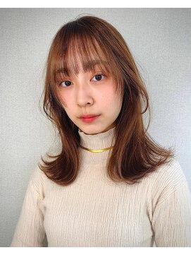 オグジュアリー 表参道(aux.) 艶感韓国前髪レイヤーカット大人可愛いカール似合わせカット