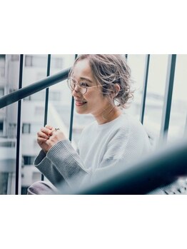 全席半個室型なのでお子様同伴でも気兼ねなく◎ゆっくりとしたサロンタイムを♪【新宮中央駅徒歩2分】