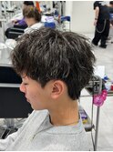 ツイストスパイラルマッシュ刈り上げツーブロックメンズパーマ