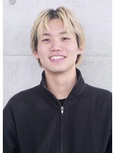 青木 亮太郎 (Ryotaro Aoki)：【次世代を担う、個性を引き立てる抜群のクリエイティブセンス】