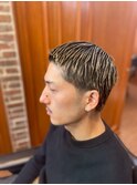 上野/刈り上げセンターパート/波巻きツイストスパイラル