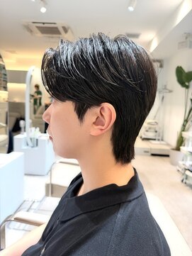 ノラ ウメダ(NORA UMEDA) 韓国ヘア 毛流れマッシュ×ダウンパーマ×シースルーマッシュ