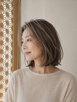 オアシスアヴェダ ザ・ペニンシュラ東京(OASIS AVEDA) 40代50代白髪ぼかしハイライトグレージュボブ日比谷有楽町