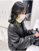 アースコアフュールボーテ 笛吹店(EARTH coiffure beaute)&nbsp;イエローインナーカラーフェイスフレーミングイヤリング