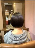 切りっぱなしミニボブ