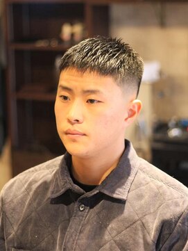 キングスマン トウキョウ(KINGSMAN TOKYO) 束感/ハイライト/波巻き/マッシュパーマ<理容室><多摩センター>