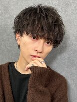 アイトーキョー 渋谷(AI TOKYO)&nbsp;波巻きハイライトマッシュパーマウルフ[渋谷駅]