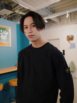 ヨー(Yoh-) 【センターパート/星亘祐】ニュアンスパーマ/前下がりマッシュ