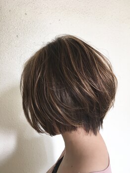 ジェルム ヘアーワークス(germe hair works)の写真/低刺激で透明感あるカラーへ！白髪染めも楽しむ時代です！