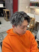 ヘアー ラボ エムツー(hair lab m2) ホワイトメッシュツイストスパイラル