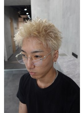 ラベル 渋谷(LAVEL) スパイキーショート/ブロンド/ブリーチカラー/抜きっぱなし