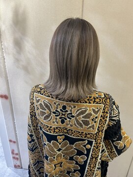 ボルタノット(volta∞knot) ハイライトグレージュ