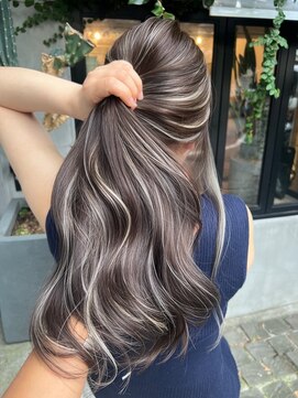 ディモアンド 表参道(Dimo&) ハイライト/黒髪カタログ/クラゲヘアー/オリーブグレー