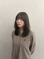 クム 横浜(qumu)&nbsp;【qumu】ミディアムレイヤー×オリーブ