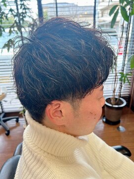 ヘアーワークス ブレーヴ(HAIR WORKS BRAVE) ブロックショート