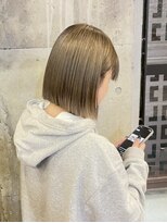 ココロヘアーリリク(Cocolo hair LILIC)&nbsp;オリーブベージュ/ 切りっぱなしボブ