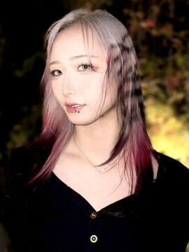 ディーカヘアーセンダイ(Di KA HAIR sendai) ホワイト×レッドダブルルーツ×ゼブラ×エンジェルリング