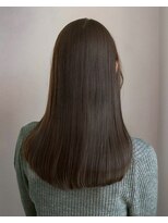 ヌード(nude)&nbsp;やわらかグレーセミロング｜髪質改善カラー