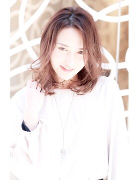 ミッシェル アフロート(michelle afloat) 大人世代に人気のランダムなハネもラウンドCカットで☆