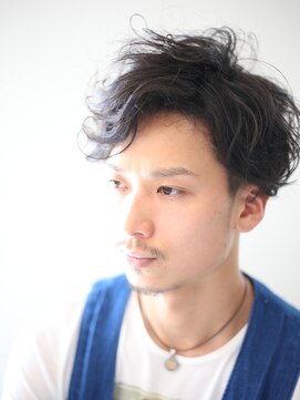 ヘアメイク クープ(Hair Make Coupe) 2ブロックミディアムショート