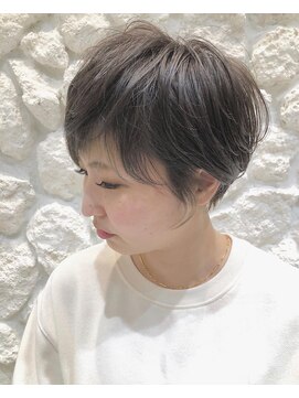 モアナ バイ ヘッドライト 沖縄南風原店(Moana by HEADLIGHT) #大人かわいいショート#小顔#イメチェン