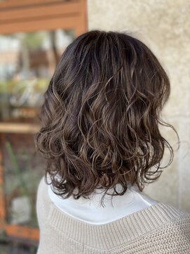 ティンク センター南 (Tink) スモーキーベージュ