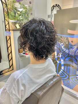 アールモンドヘア新世界 ウルフパーマ