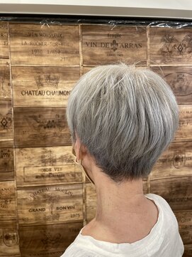 アラモア ひばりヶ丘(Alamoa) 【ベリーショート】脱白髪カラー×ブリーチ