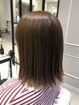 直毛さんに人気きりっぱなしボブ　明るめベージュカラー(銀座)
