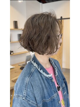 イロ(ilo created by grace) ボブパーマ/抜け感ボブ/ボブ/ラフウェーブ