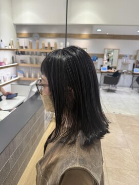 ミラバイケンジ 藤沢(Mira by KENJE) 白髪ぼかし細めハイライト30代40代50代グレージュ