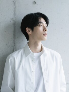 エイチ メンズ(H) マッシュウルフスペインカールパーマスキンフェードフェード