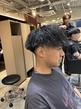 ルースト 渋谷店(ROOST) ［雰囲気抜群スタイル］ツイストスパイラルパーマ