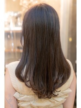 クレオメバイスーリール(Cleome by sourire) イエベ秋の方におすすめ