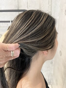 地毛にハイライトでグレージュカラー！福岡ハイライト