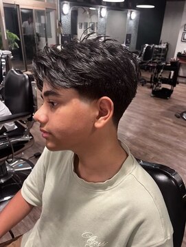 ワンワンオー バーバーショップ 長浜店(@110 BARBER SHOP) 海外風テーパーフェード