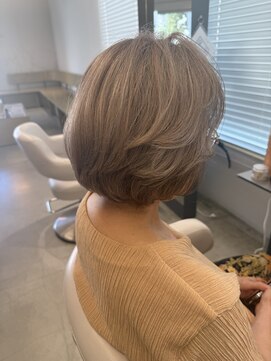 ビスチェ(Vische) 大人ショートヘア
