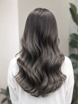 ルノヘアー(Lunohair)&nbsp;大人可愛い透明感グレージュ×小顔レイヤーカット
