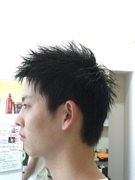 イザワ ヘアメイクサロン(izawa) 束感さわやかショートスタイル