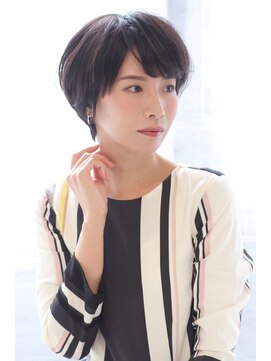 リルアーチ(Lillarch) 30代・40代におススメ/美シルエットショートボブ♪