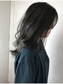 オリーブグレージュ